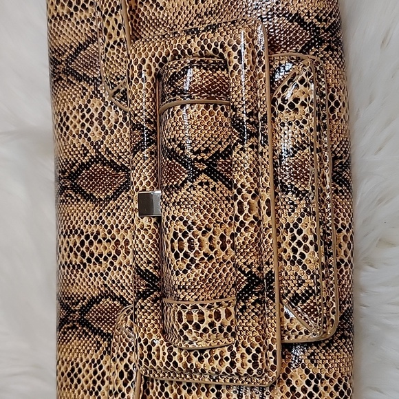 VTG  | Sondra Robert's Snakeskin Print Clutch Handbag - Picture 9 of 16